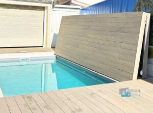 Comparativa entre cubierta transitable de piscina y fondo móvil de piscina